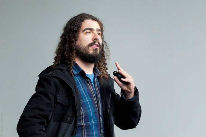 Youtuber e divulgador científico Pirulla é internado após sofrer AVC