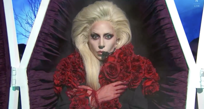 Tudo que você precisa saber sobre o papel de Lady Gaga na 2ª temporada de Wandinha