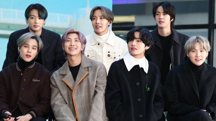 BTS anuncia novo álbum e retorno para 2026
