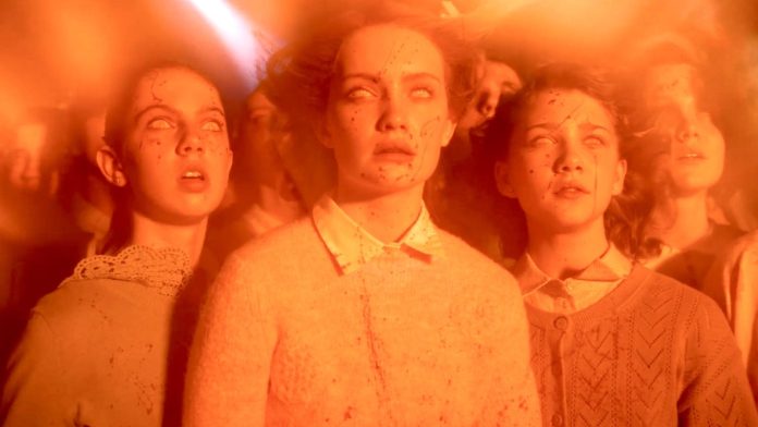 Bem-vindos a Derry, série derivada de It, recebe trailer aterrorizante
