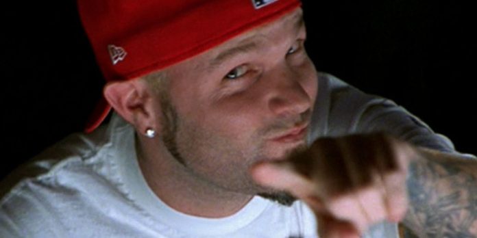 Entenda o papel de Fred Durst em Y2K: O Bug do Milênio
