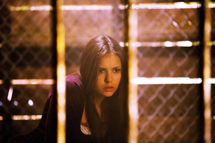 The Vampire Diaries - Em que episódio Elena se torna vampira?