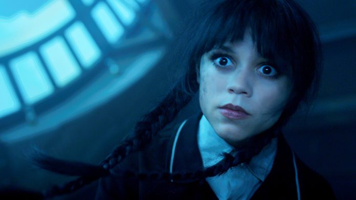Diretora Weems retorna no trailer da Parte 2 da 2ª temporada de Wandinha