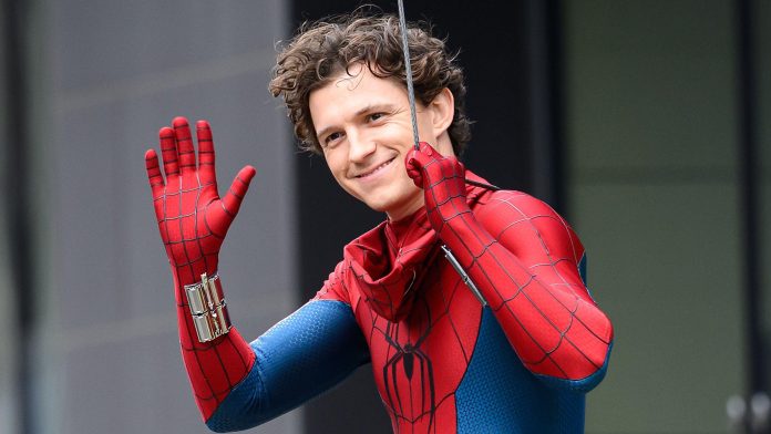 Tom Holland sofre concussão durante filmagens de Homem-Aranha: Um Novo Dia