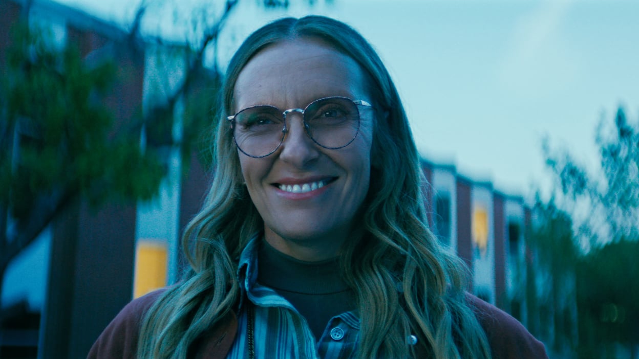 Netflix revela trailer e estreia de Desobedientes, nova minissérie com Toni Collette e Patrick J. Adams
