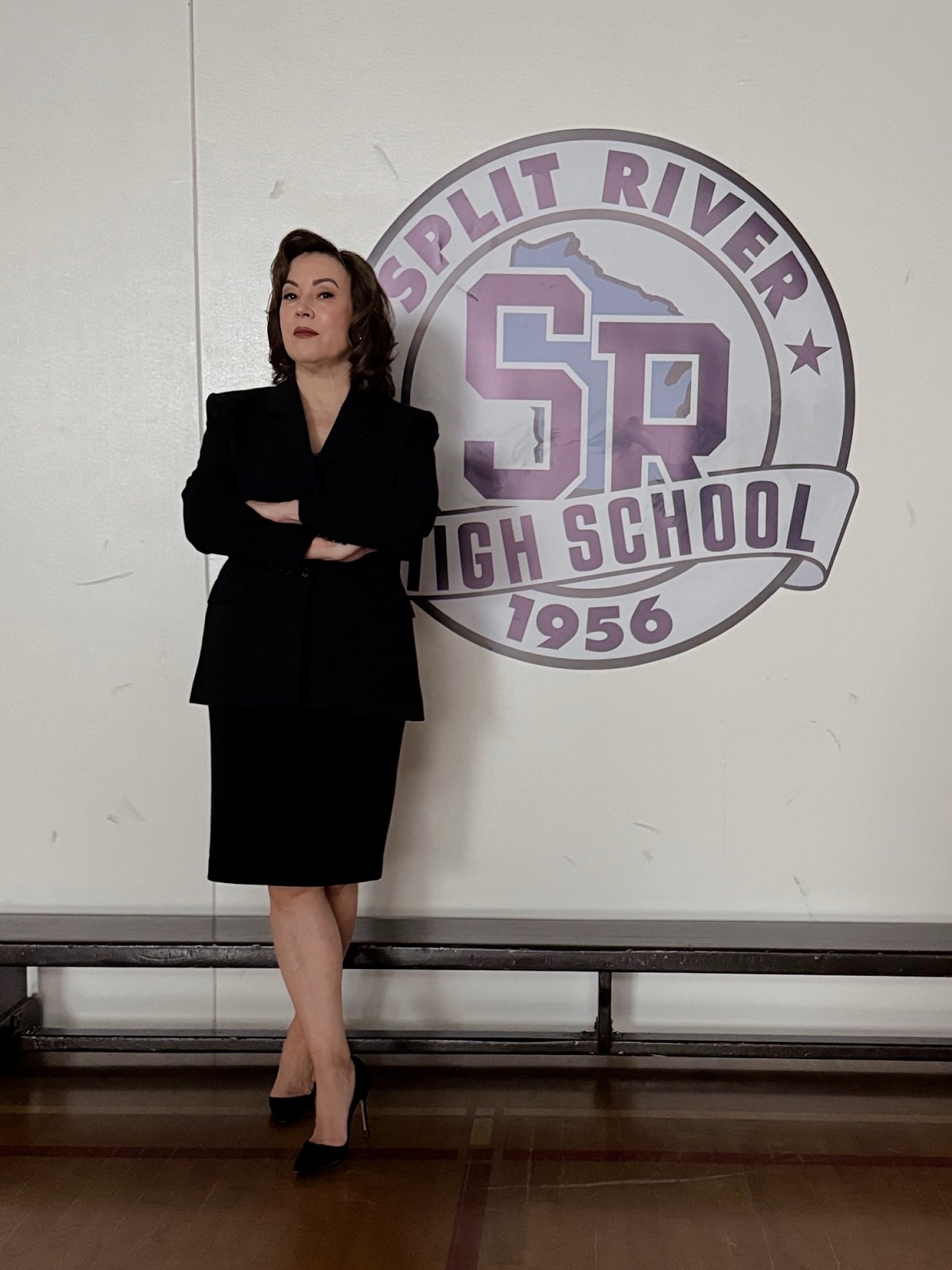 Jennifer Tilly é confirmada como possível vilã na 3ª temporada de Espíritos na Escola