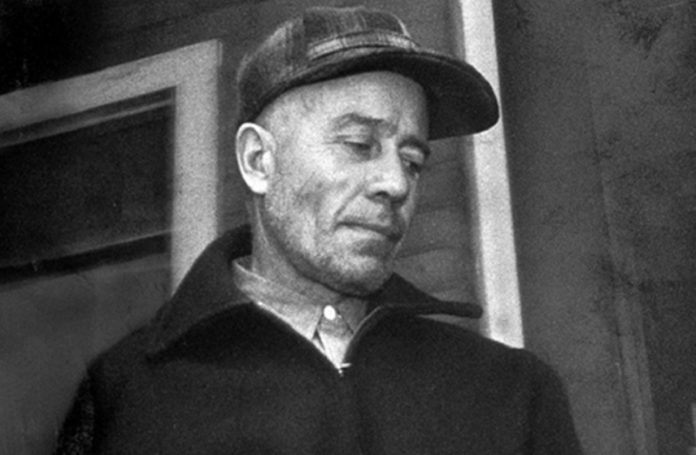 Ed Gein matou o próprio irmão?