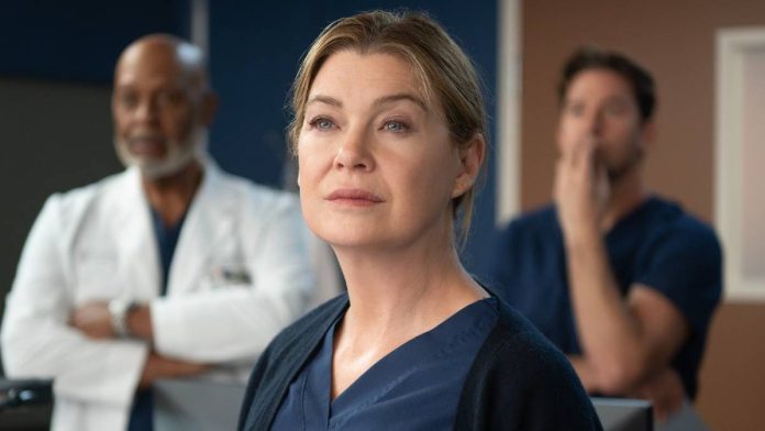 Grey’s Anatomy Personagem querido volta a Grey’s Anatomy e promete reencontro tenso com Meredith