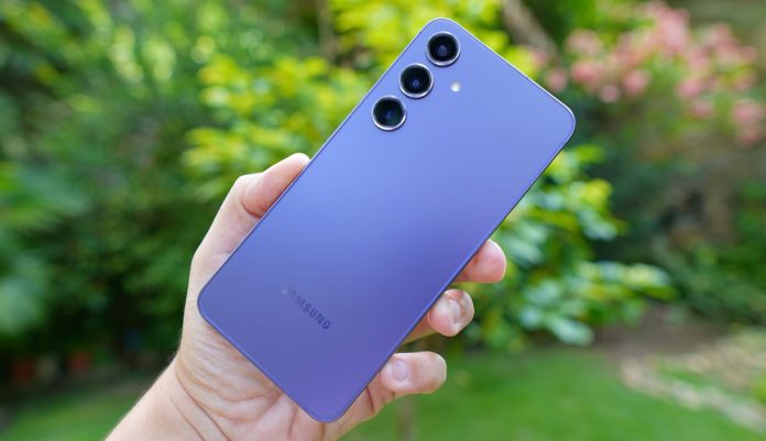 GALAXY S24 Samsung Galaxy S24 com 256 GB e Galaxy AI tem novo preço promocional a partir de R$ 2.780,80 no Pix