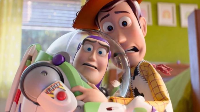 Toy Story 5 Primeiro trailer de Toy Story 5 traz Woody, Buzz e Jessie de volta em uma nova era dominada pela tecnologia