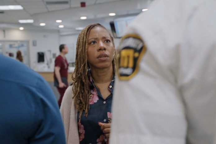 O que aconteceu com Kiara Alfaro na 2ª temporada de The Pitt?