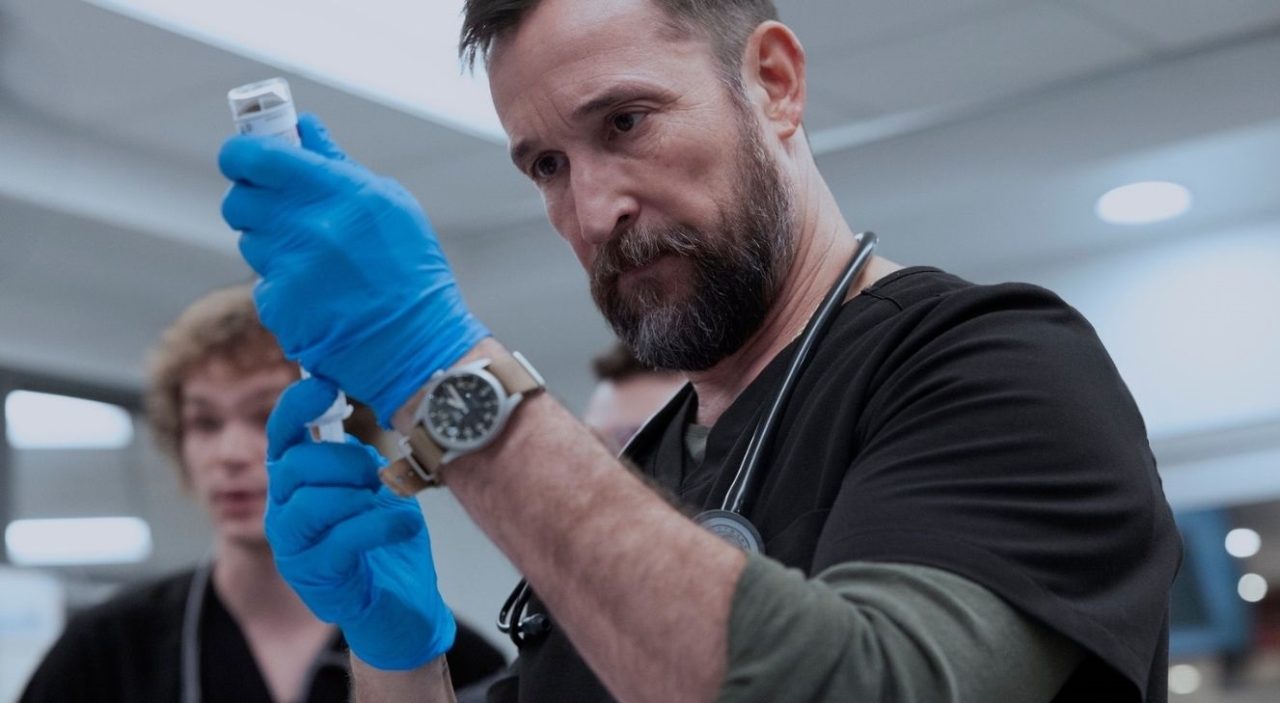 Entenda o final do episódio 8 da 2ª temporada de The Pitt