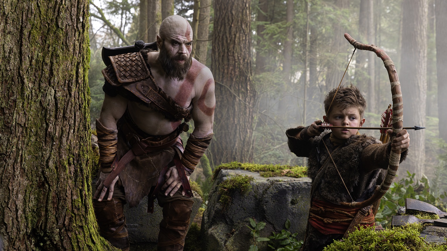 God of War vai trocar o ator de Kratos depois que Ryan Hurst rompeu o bíceps em cena de ação