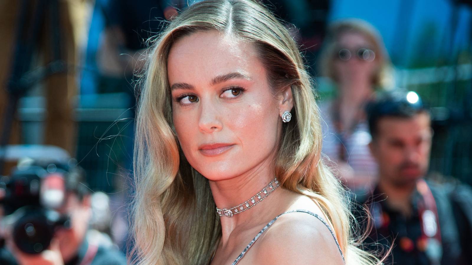 Brie Larson expõe ponto cego de Hollywood e reacende debate sobre o futuro do cinema