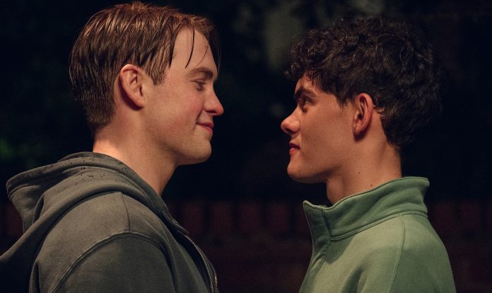 Filme de Heartstopper recebe janela de lançamento pela autora dos livros