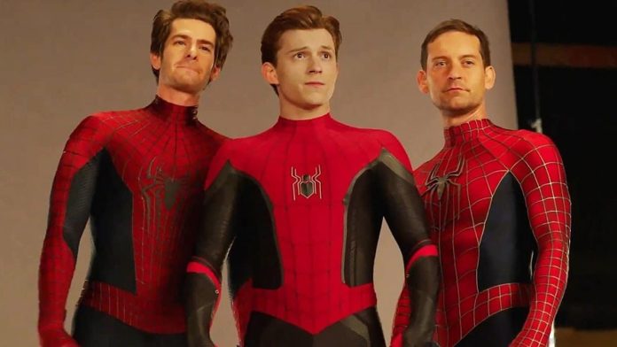 Andrew Garfield revela que cena icônica de Homem-Aranha foi improvisada e explica por que ela funciona tão bem