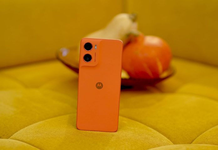 Amazon libera Moto G06 com 12 GB de RAM por apenas R$ 605 em oferta