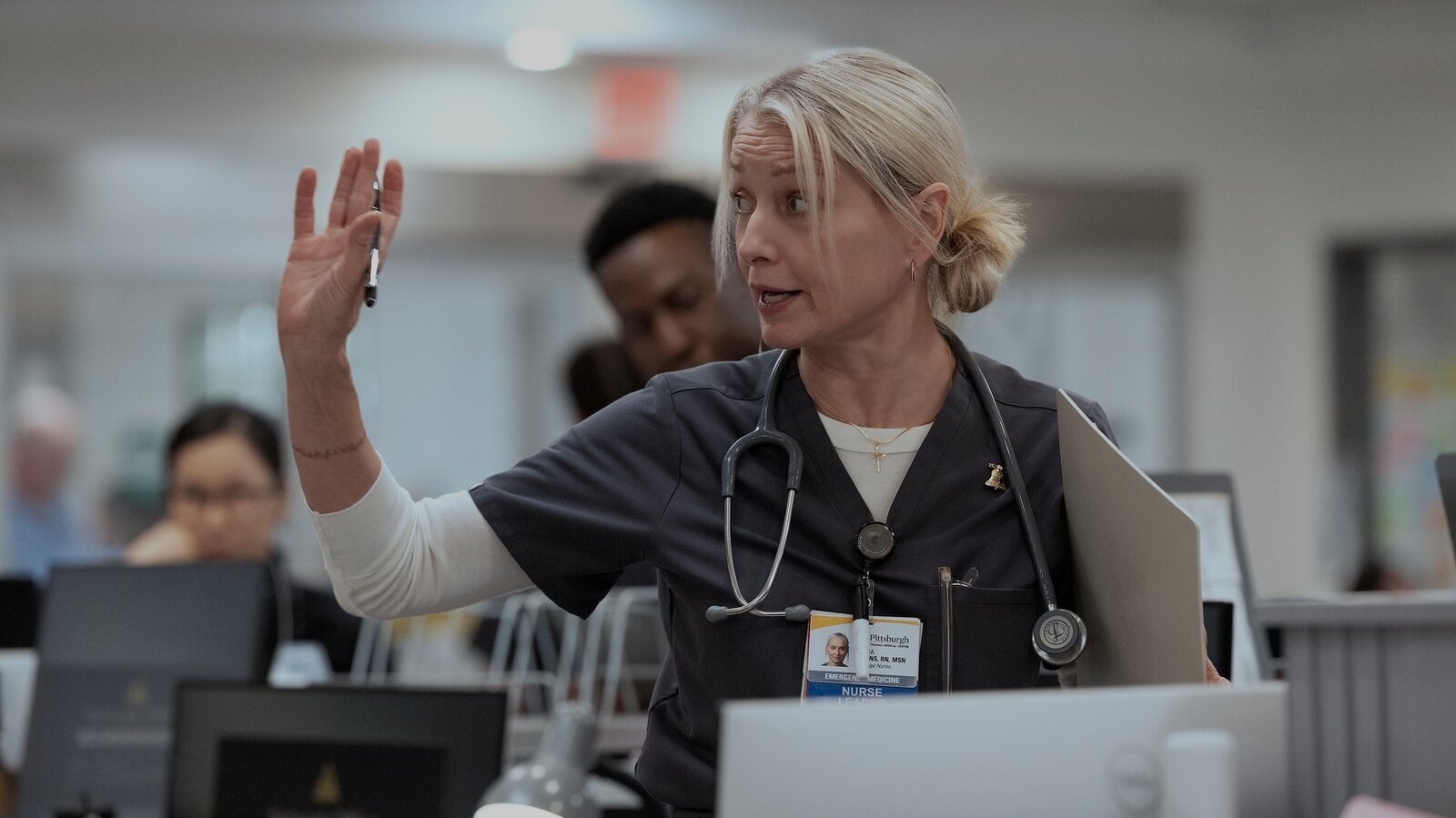 Entenda o final do episódio 12 da 2ª temporada de The Pitt