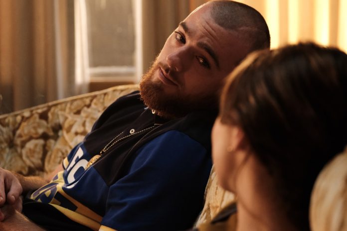 Angus Cloud Euphoria mantém Fezco vivo na 3ª temporada após morte de Angus Cloud e criador da série explica decisão