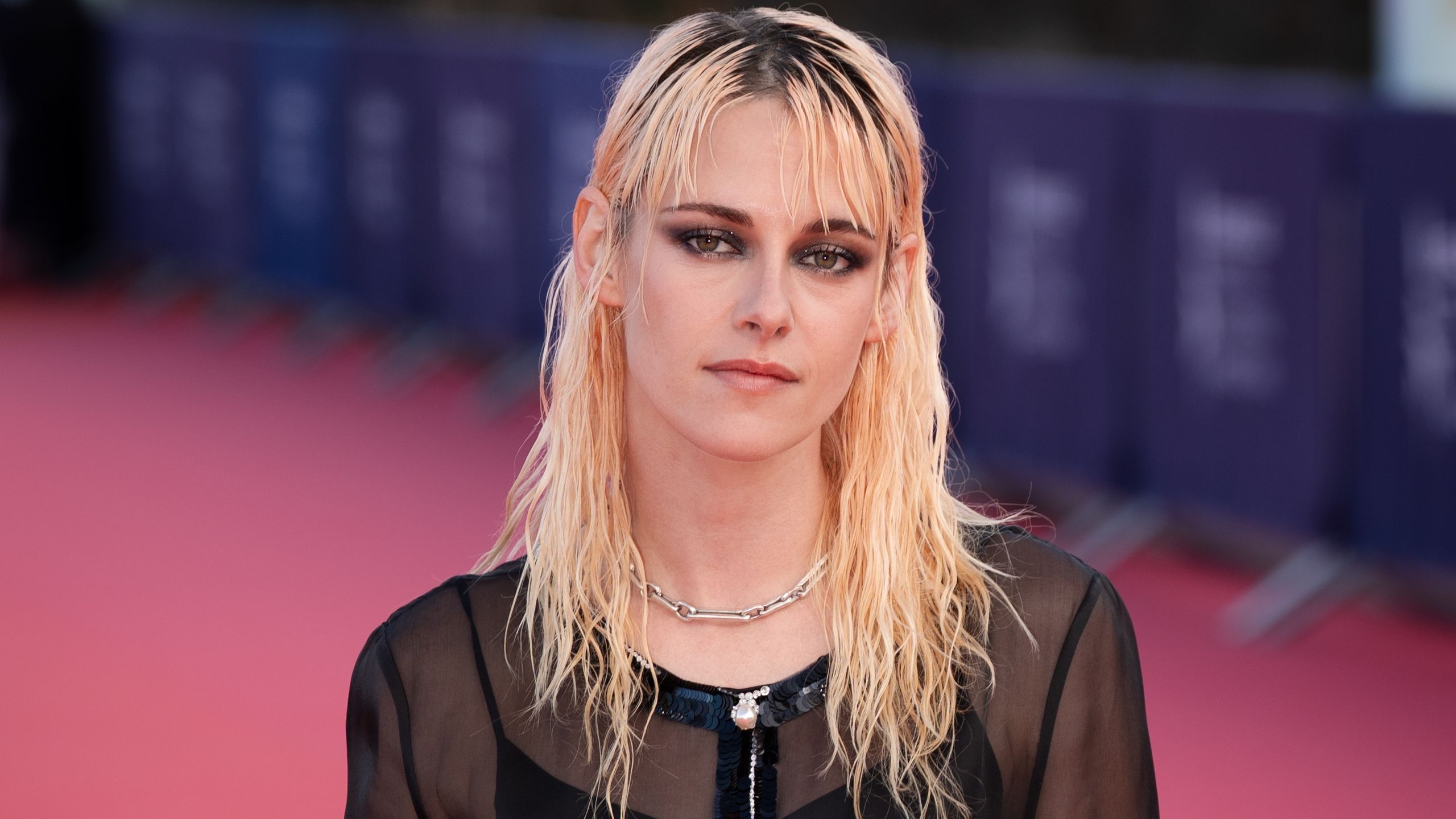 Wagner Moura vai estrelar filme de vampiro da A24 ao lado de Kristen Stewart