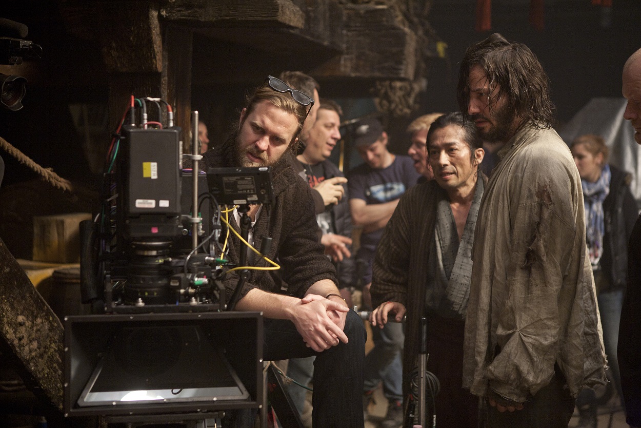 Keanu Reeves defende diretor de 47 Ronins condenado por fraude de US$ 11 milhões contra a Netflix