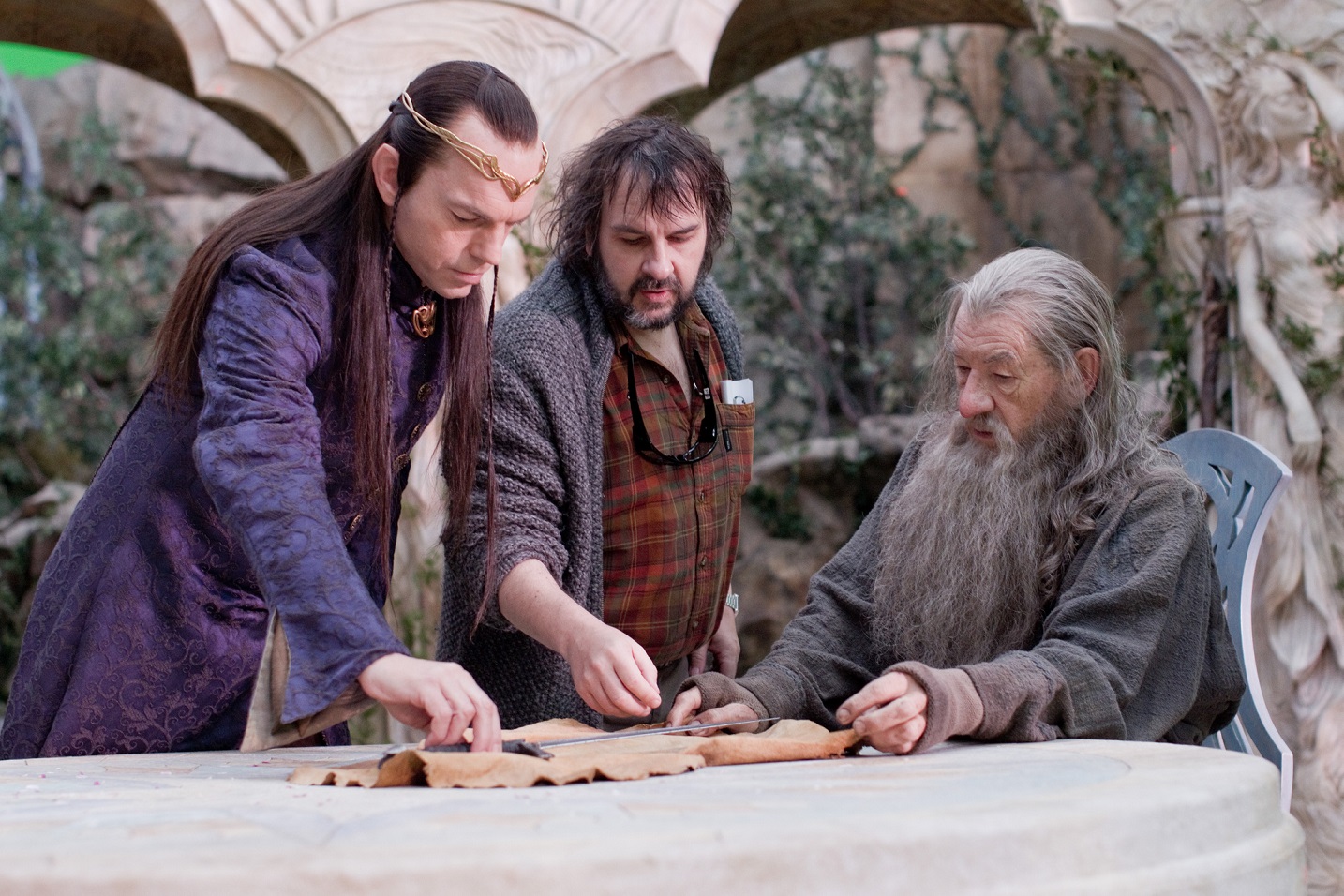 Peter Jackson vê IA como ferramenta, não ameaça, e lamenta que o debate prejudique Andy Serkis nas premiações