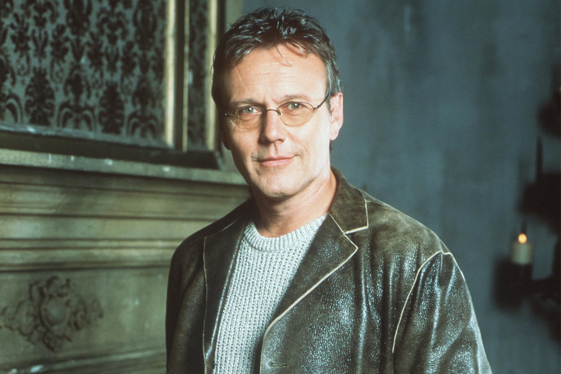 Anthony Head, de Buffy e Ted Lasso, morre aos 72 anos após complicações de um pneumonia