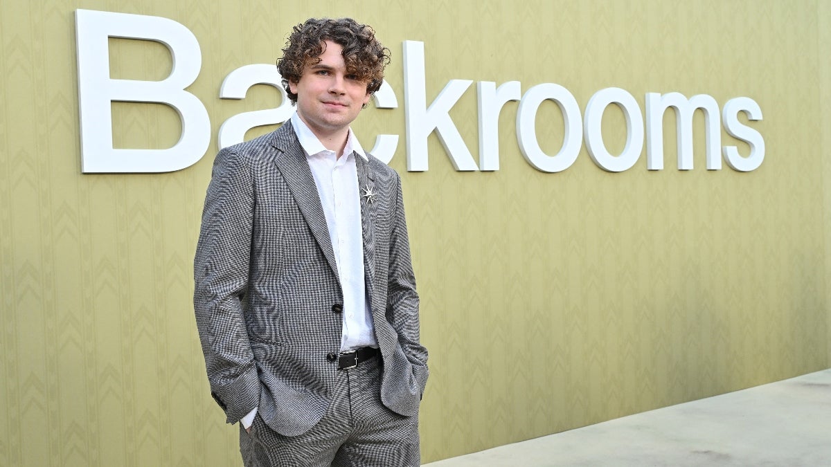 Diretor de Backrooms: Um Não-Lugar confirma planos para sequências e não descarta YouTube