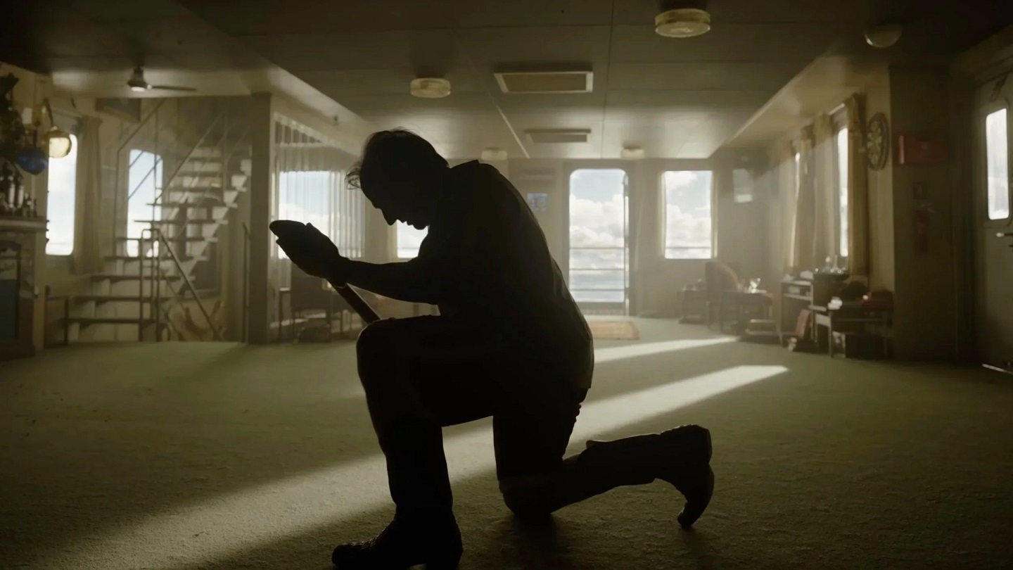 Tom Cruise aparece irreconhecível no novo trailer de Digger, que celebra os 46 anos de carreira do ator