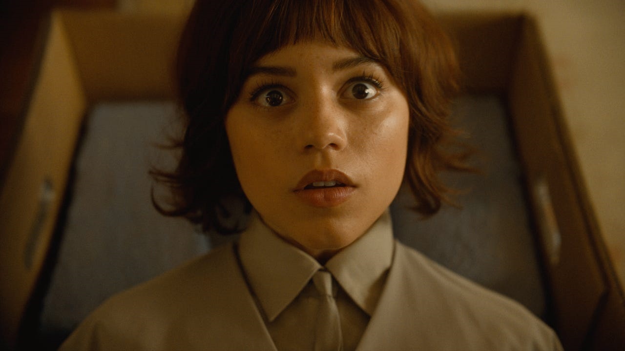 Klara e o Sol, novo filme de Taika Waititi ganha primeiro trailer com Jenna Ortega como robô em busca de companhia