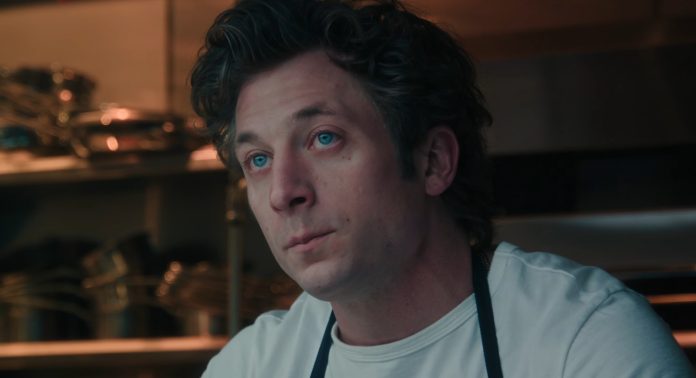 Trailer da última temporada de O Urso mostra o restaurante à beira do colapso e Carmy de volta à cozinha
