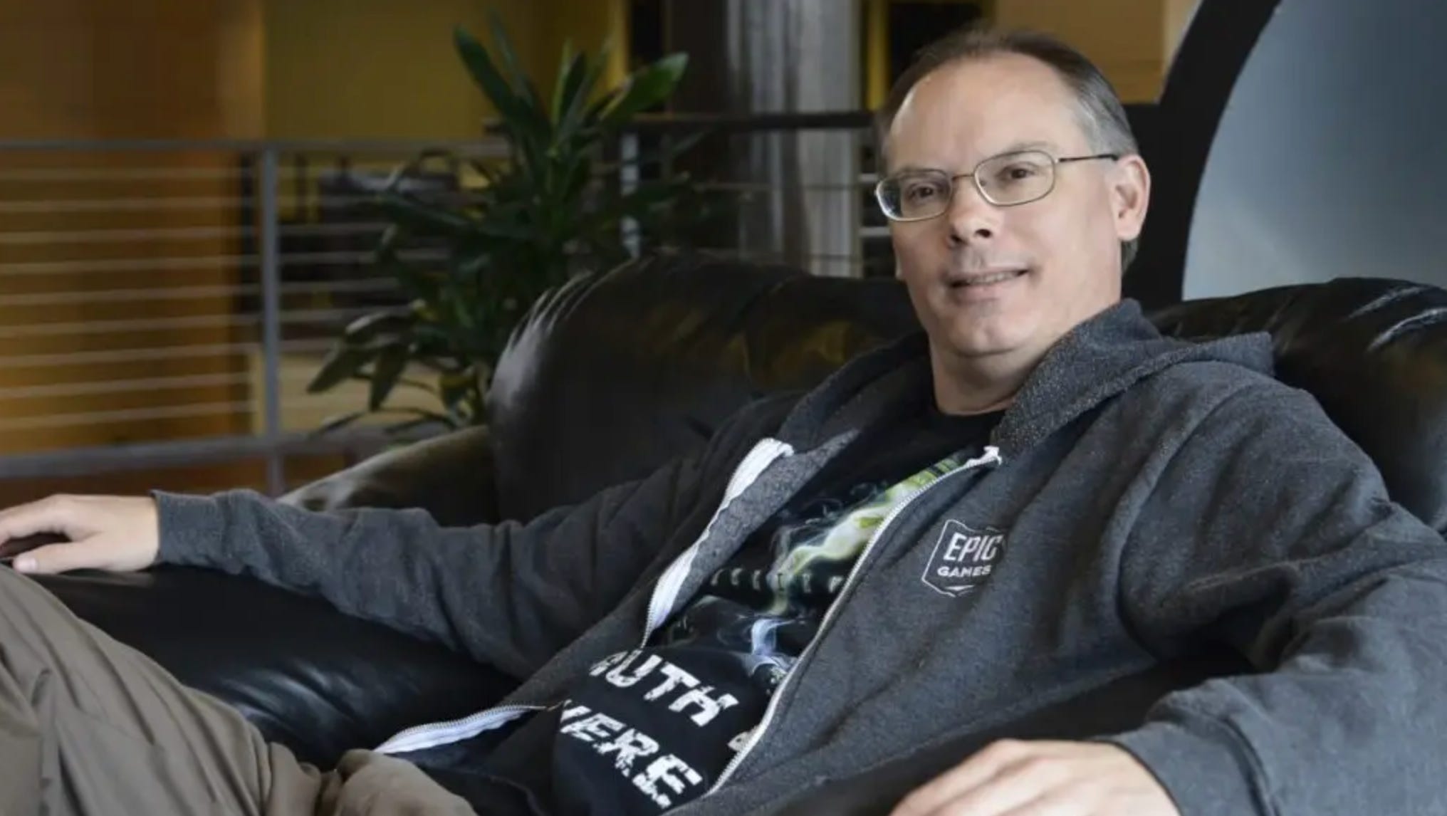 CEO da Epic critica Steam por exigir aviso de IA e chama política da Valve de irresponsável