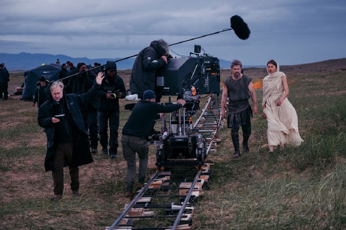 Christopher Nolan chama IA de 