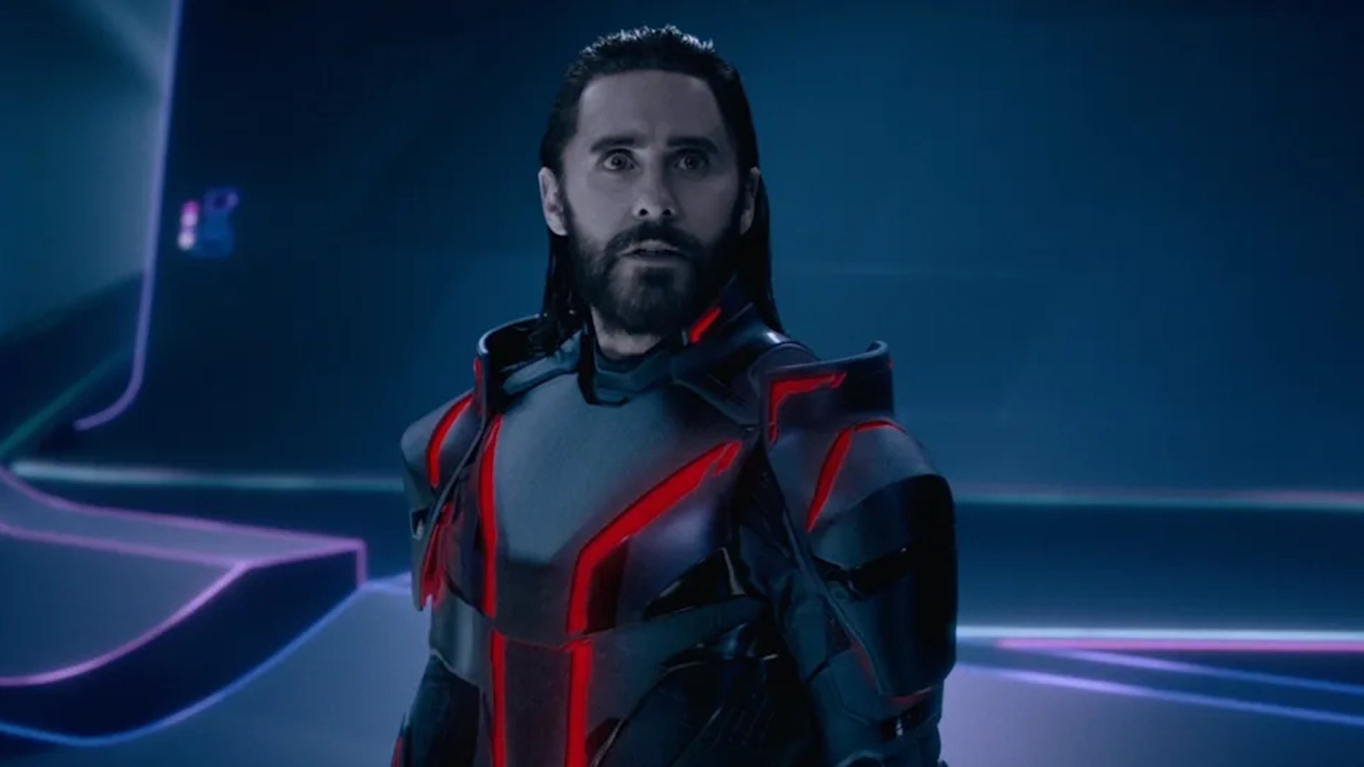 Jared Leto é acusado de fazer exigências bizarras nos bastidores de Tron: Ares