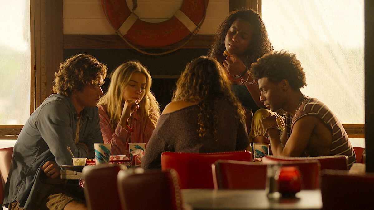 Netflix revela trailer final da 5ª e última temporada de Outer Banks