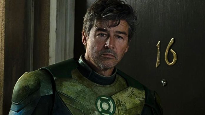 20260831-hal-jordan-com-traje-de-lanterna-verde-na-serie-lanternas