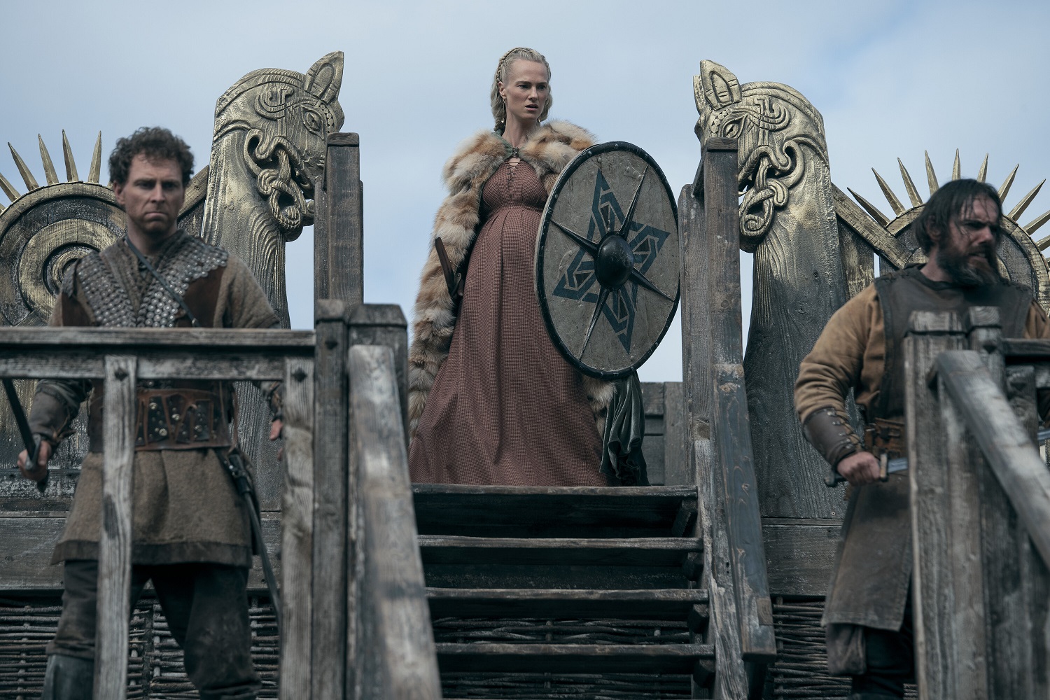 Bloodaxe, nova série do criador de Vikings, revela primeiras imagens e 2ª já está sendo filmada