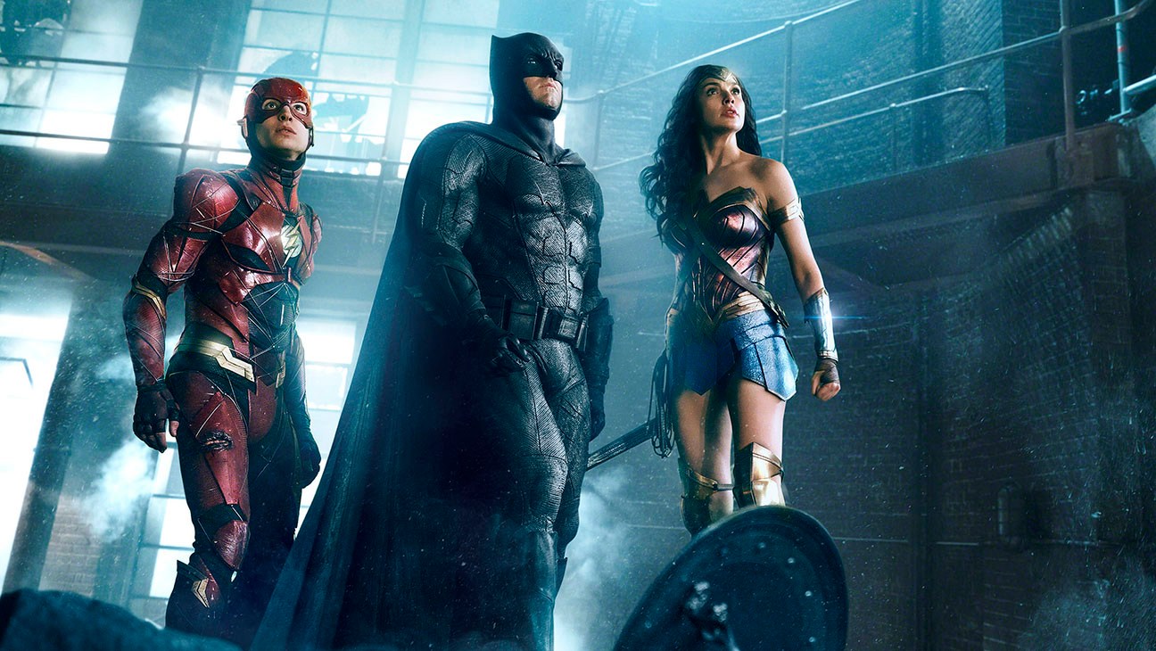 Ben Affleck admite que Liga da Justiça teve muitos problemas e que Kevin Feige é um gênio