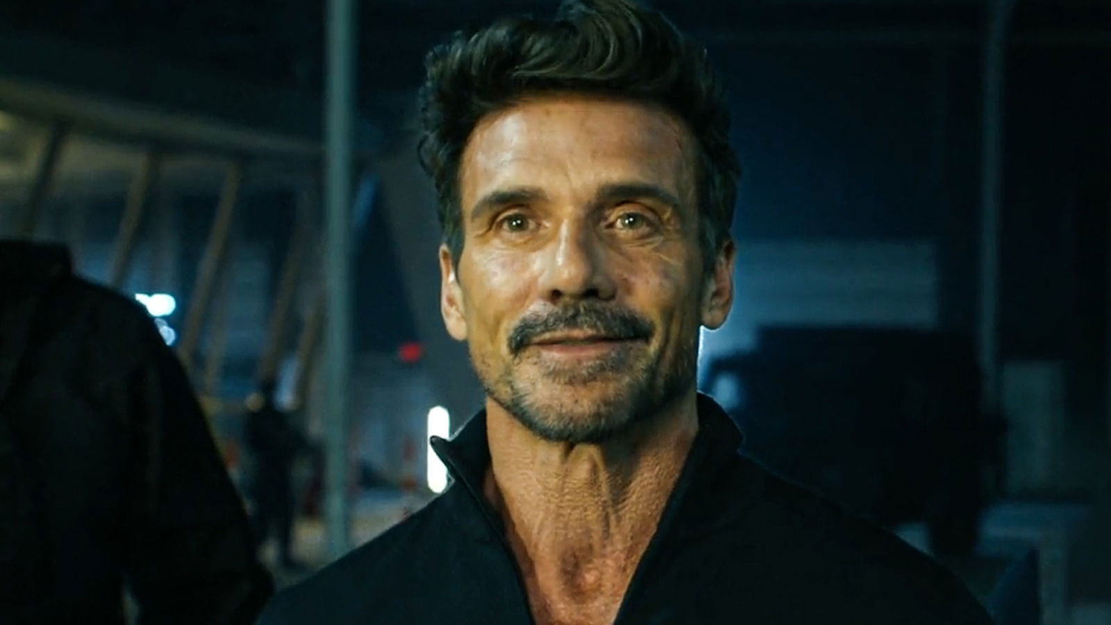 Frank Grillo se surpreende ao saber que Rick Flag Sr. é um dos personagens mais odiados do DCU