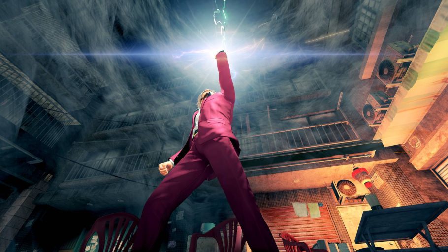 Ichiban Kasuga usando um poder em Yakuza: Like a Dragon